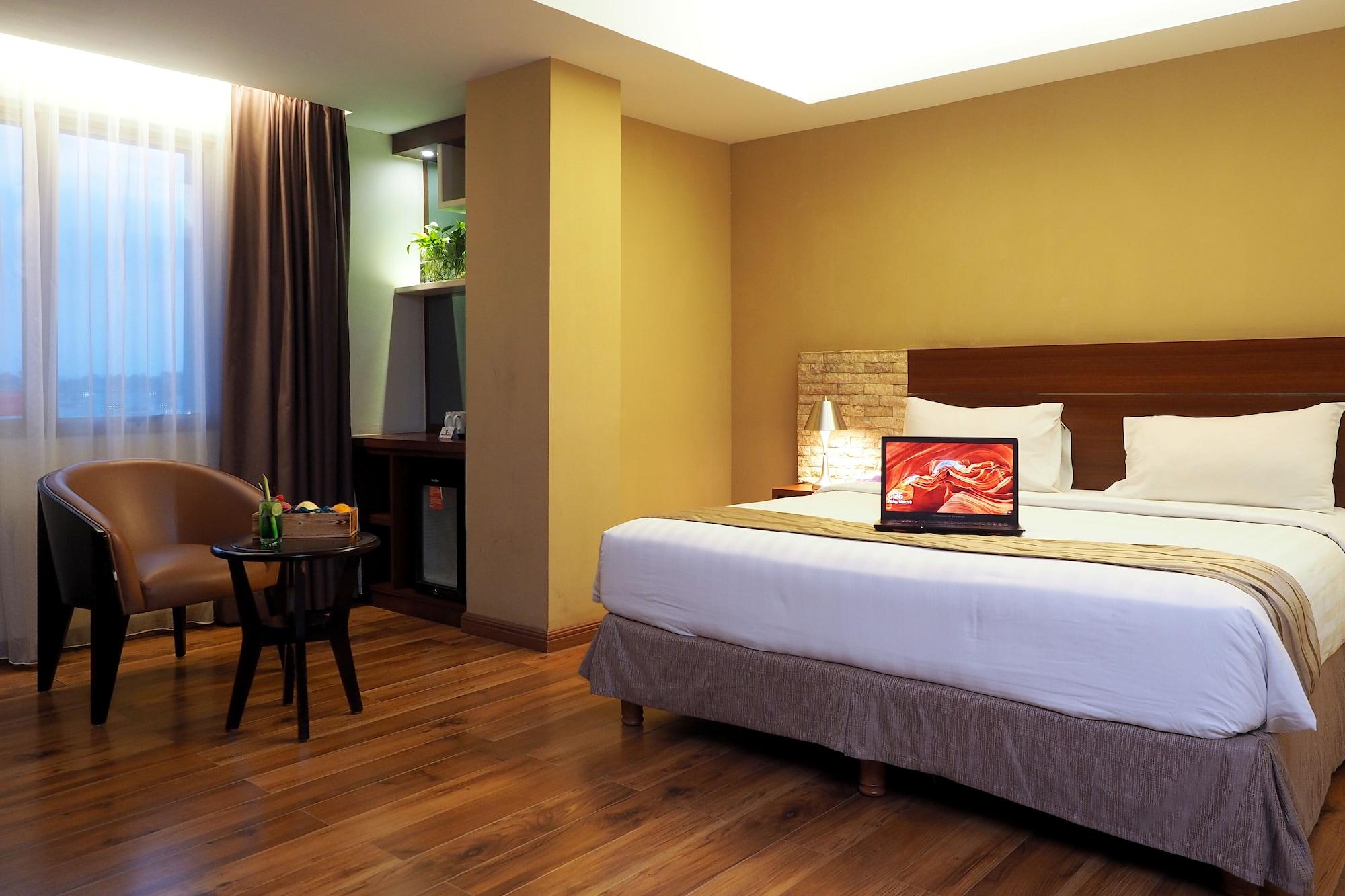 Da Vienna Boutique Hotel Batam Экстерьер фото