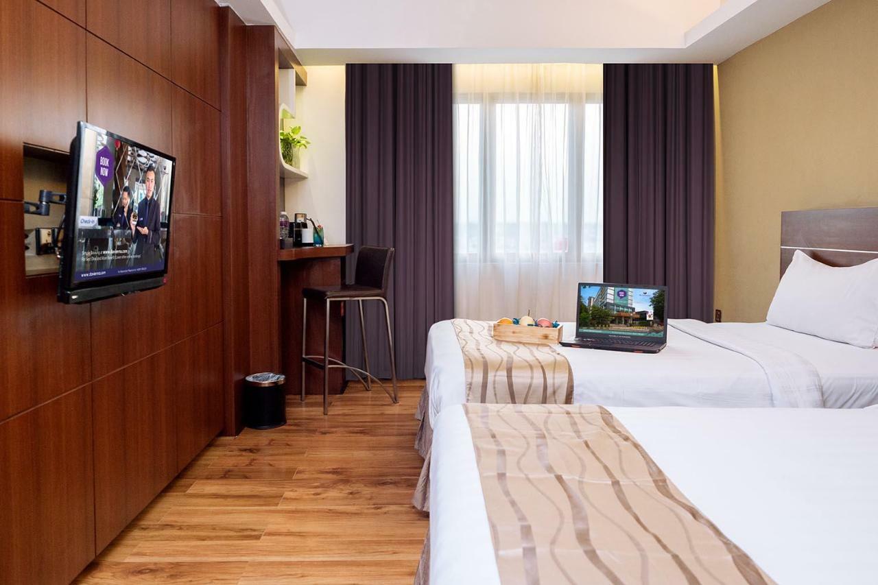 Da Vienna Boutique Hotel Batam Экстерьер фото